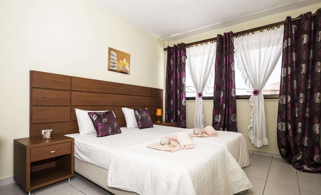 Park Apartment Paralia Dionysiou Luaran gambar