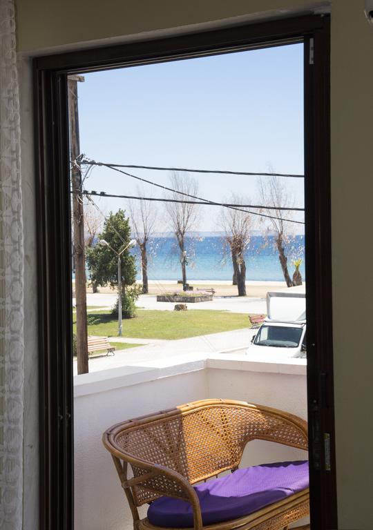 Park Apartment Paralia Dionysiou Luaran gambar